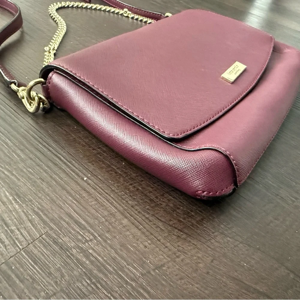 NWOT Elegant Burgundy Plum Shoulder Crossbody Bag handbag Size M